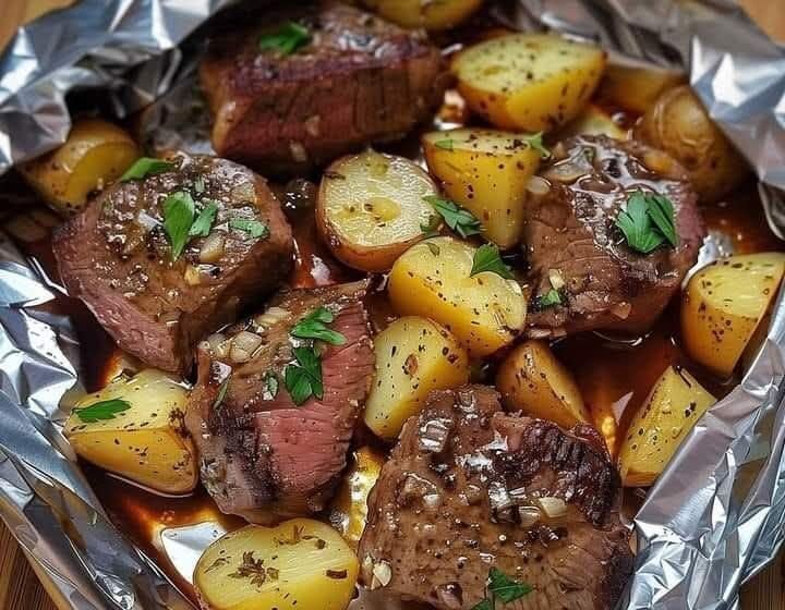 Juicy Garlic Steak & Baby Potatoes in Foil (40-Minute Meal)