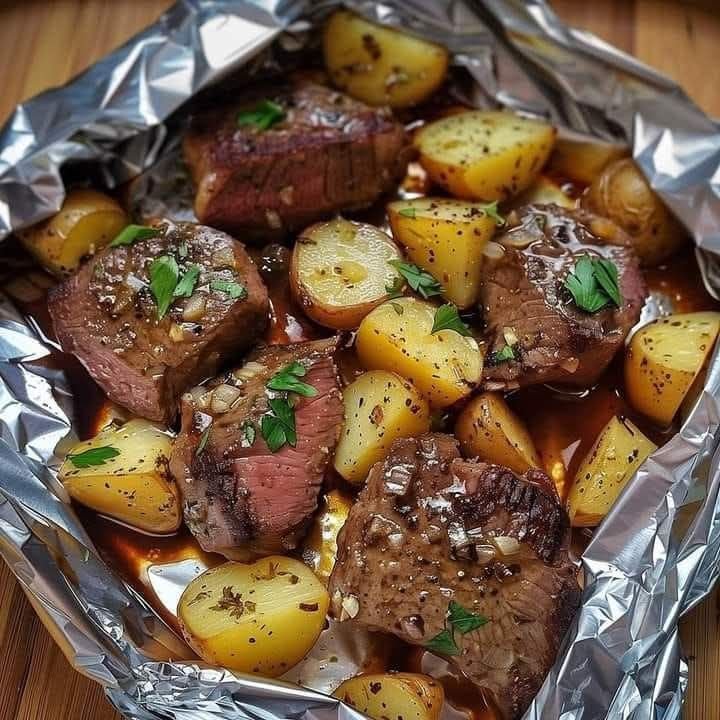 Juicy Garlic Steak & Baby Potatoes in Foil (40-Minute Meal)