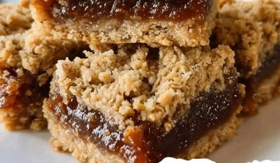 Traditional Date Squares with Buttery Oat Crust